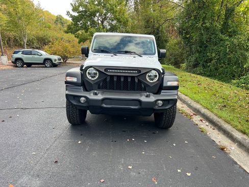 Used 2020 Jeep Wrangler Unlimited Sport image 9