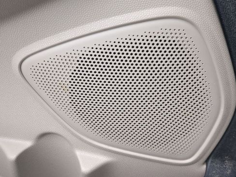 Certified 2021 Ford EcoSport S image 38