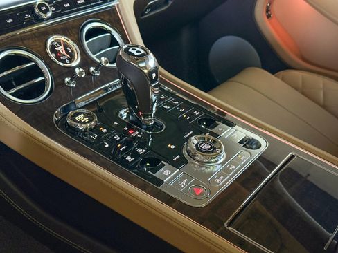 Used 2023 Bentley Continental GT Azure AWD/4WD image 11