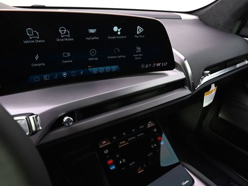 New 2026 Cadillac Vistiq Platinum w/ LPO, Floor Liner Package image 26