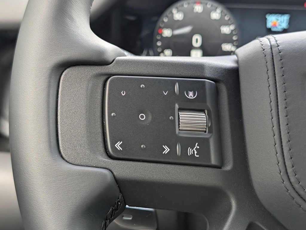 New 2026 Land Rover Defender 110 V8 AWD/4WD image 28