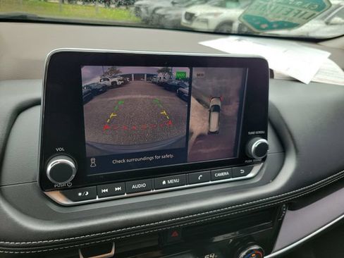 Used 2021 Nissan Rogue SV FWD image 32