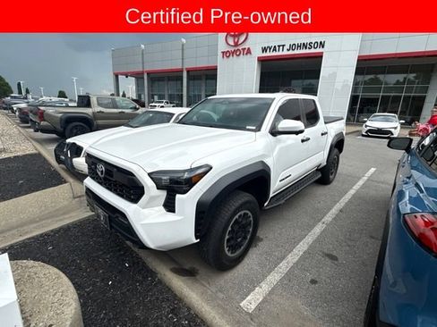 Used 2024 Toyota Tacoma TRD Off-Road w/ TRD Off Road Premium Package AWD/4WD image 1