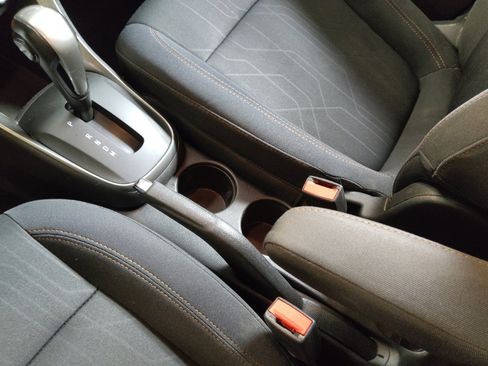 Used 2017 Chevrolet Trax LT w/ Driver Confidence Package image 26