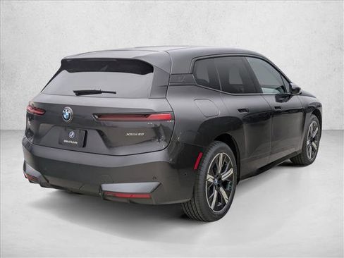 New 2026 BMW iX xDrive60 image 2