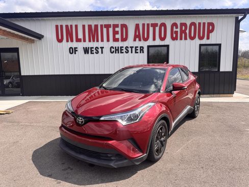 Used 2019 Toyota C-HR LE image 1