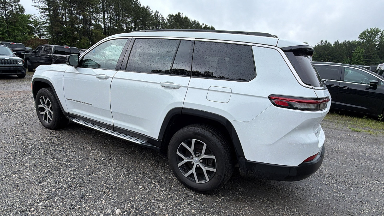 Used 2025 Jeep Grand Cherokee L Limited w/ Luxury Tech Group II AWD/4WD image 10
