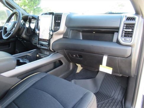 New 2026 RAM 3500 Big Horn AWD/4WD image 12