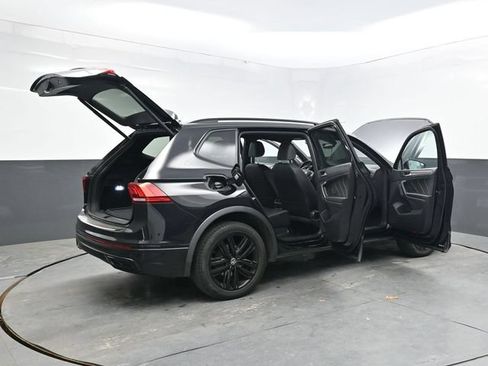 Used 2022 Volkswagen Tiguan SE R-Line AWD/4WD image 39