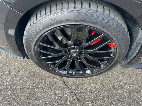 Used 2018 Ford Mustang GT Premium w/ Equipment Group 401A image 11