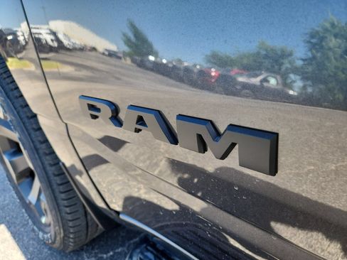 New 2026 RAM 1500 Express AWD/4WD image 11