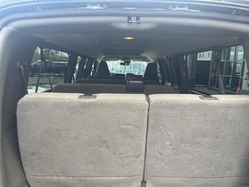 Used 2020 Chevrolet Express 3500 LT w/ LT Preferred Equipment Group image 10