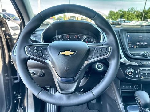 Used 2024 Chevrolet Equinox LT FWD image 14