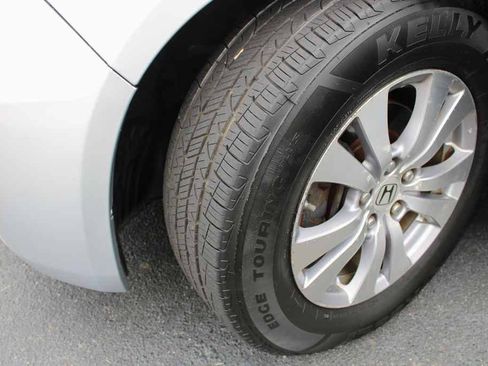 Used 2014 Honda Odyssey EX-L image 19