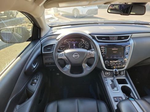 Used 2023 Nissan Murano SV image 27