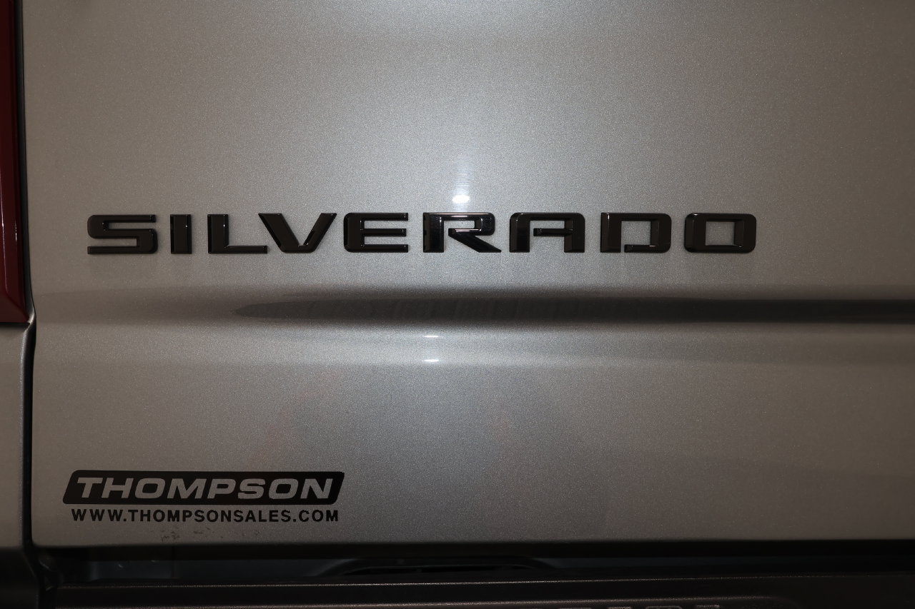Used 2025 Chevrolet Silverado 1500 LT Trail Boss w/ Convenience Package II AWD/4WD image 37