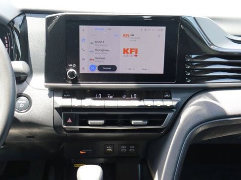Used 2025 Toyota Camry LE FWD image 16