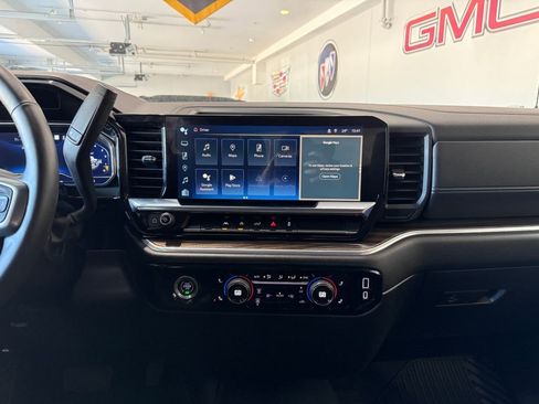Certified 2023 Chevrolet Silverado 1500 LT AWD/4WD image 19