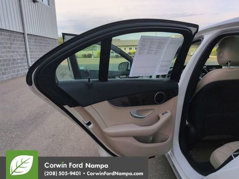 Used 2017 Mercedes-Benz C 300 4MATIC Sedan image 25