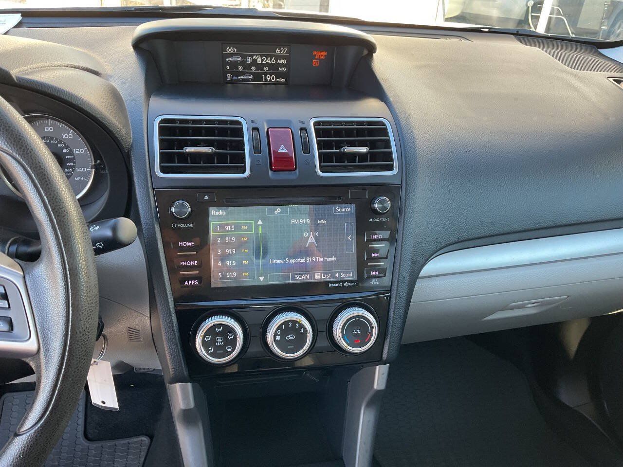 Used 2016 Subaru Forester 2.5i Premium AWD/4WD image 23