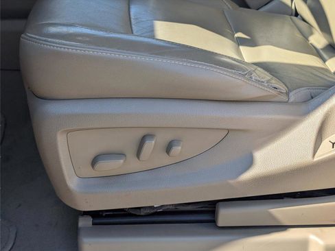 Used 2020 Chevrolet Tahoe LT w/ Luxury Package image 11