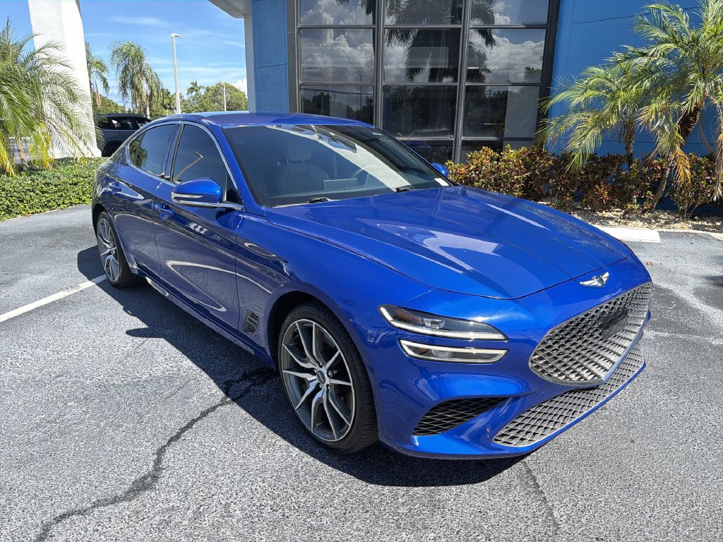 Used 2022 Genesis G70 3.3T RWD image 2