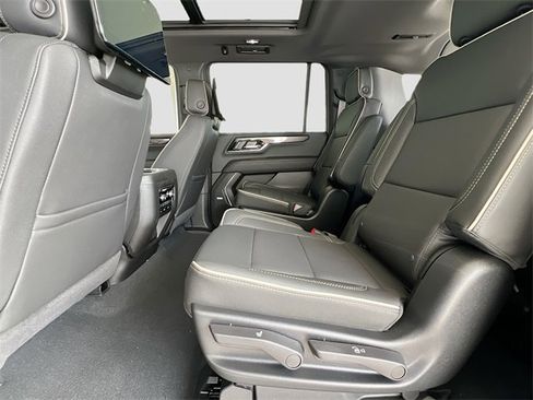 New 2026 GMC Yukon XL Elevation w/ Elevation Premium Package image 17