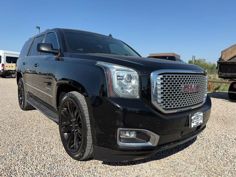 Used 2015 GMC Yukon Denali w/ Touring Package AWD/4WD image 2