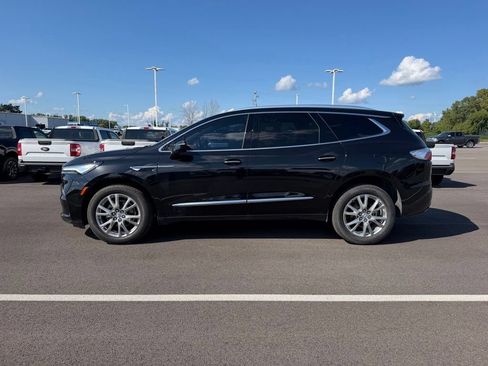 Used 2024 Buick Enclave Essence w/ Experience Buick Package AWD/4WD image 8