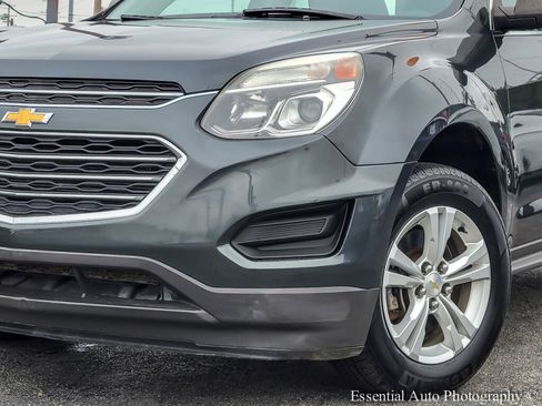 Used 2017 Chevrolet Equinox LS image 33