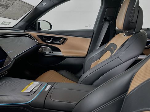 New 2026 Mercedes-Benz E 53 AMG e 4MATIC Sedan image 26