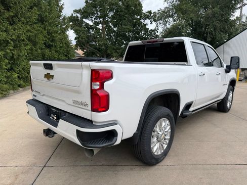 Used 2022 Chevrolet Silverado 2500 High Country AWD/4WD image 31
