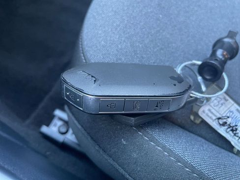 Used 2025 Kia K4 LXS image 22