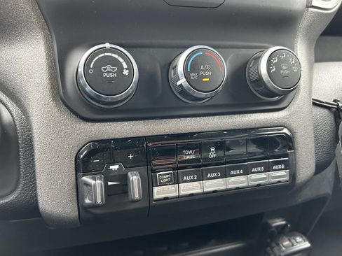 Used 2020 RAM 2500 Tradesman image 39