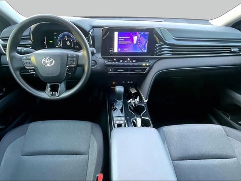 Used 2026 Toyota Camry LE w/ Convenience Package FWD image 15
