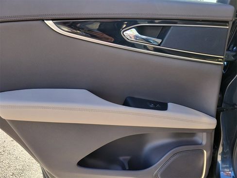 Certified 2022 Lincoln Nautilus Standard image 11