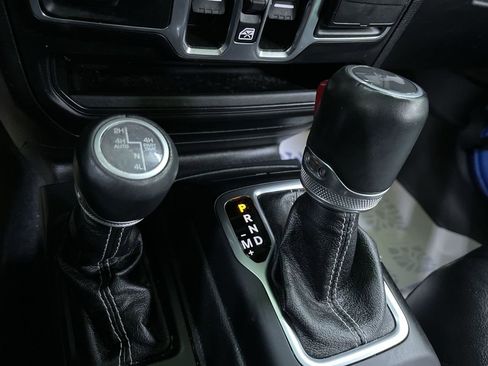 Used 2023 Jeep Wrangler Sahara image 25