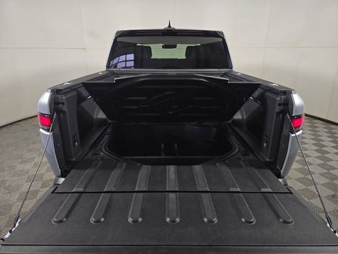 Used 2025 Rivian R1T Adventure AWD/4WD image 15