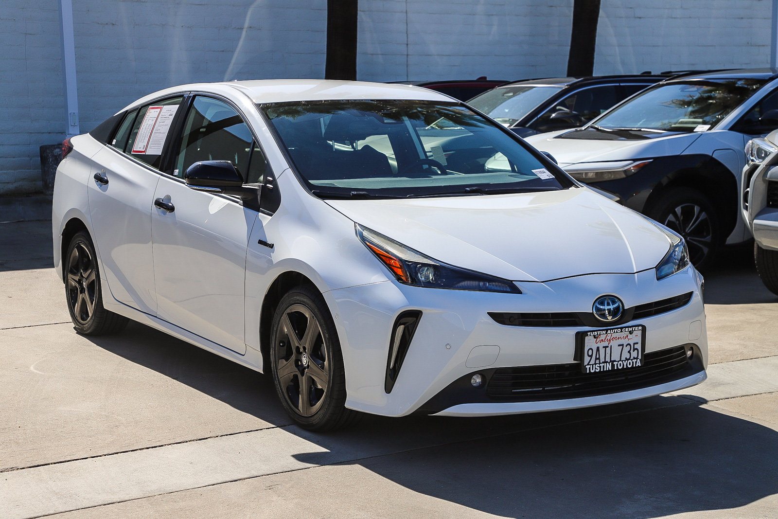 Certified 2022 Toyota Prius FWD image 3