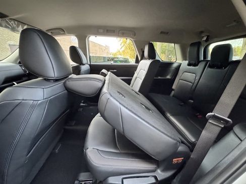 New 2025 Nissan Pathfinder SL image 22