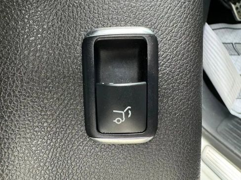 Used 2018 Mercedes-Benz GLE 43 AMG 4MATIC image 45