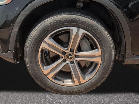 Used 2020 Mercedes-Benz GLC 300 image 7