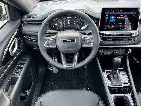 New 2026 Jeep Compass Latitude AWD/4WD image 17