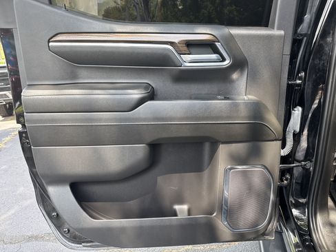 Certified 2024 Chevrolet Silverado 1500 LT Trail Boss w/ Convenience Package II AWD/4WD image 22