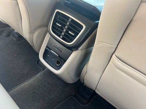 Used 2018 Lincoln MKX Select w/ Select Plus Package AWD/4WD image 27