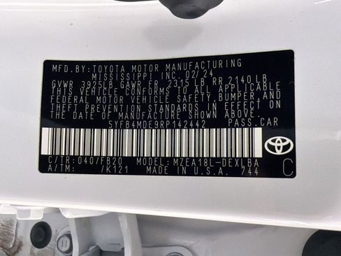 Used 2024 Toyota Corolla LE FWD image 17