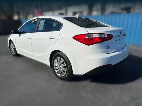 Used 2016 Kia Forte LX image 5