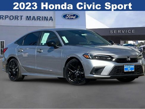 Used 2023 Honda Civic Sport image 2