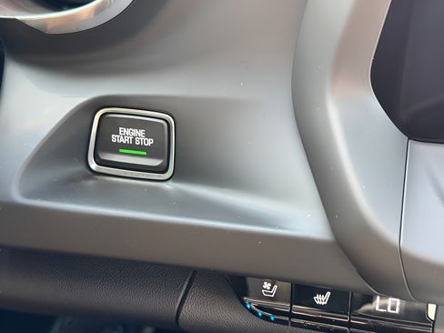 Used 2020 Chevrolet Camaro SS RWD image 20