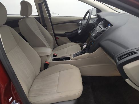 Used 2017 Ford Focus SE FWD image 21